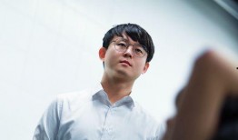 何捷信息爆料最新消息是真的吗,真相揭秘，信息真实性待考